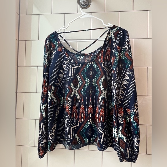 Aztek printed blouse with cross cross front or back - Picture 2 of 2